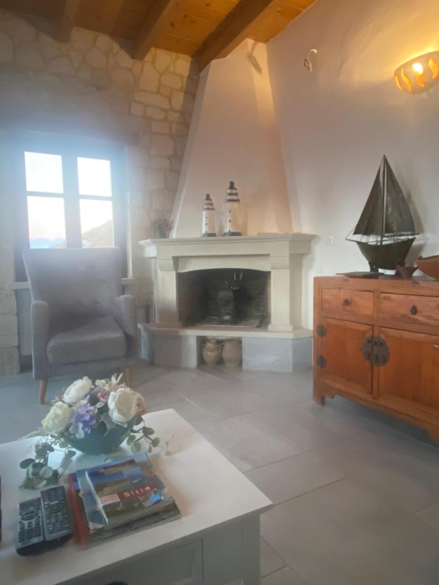 Stonehouse With Breathtaking View Vila *